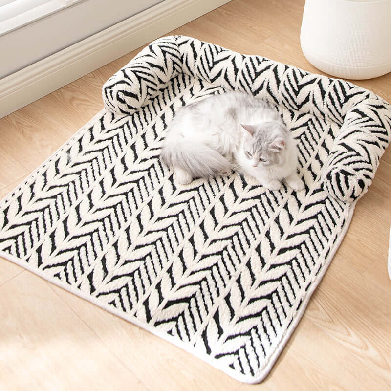 Thickened Non-slip plush pet mat with raised sofa-style edges